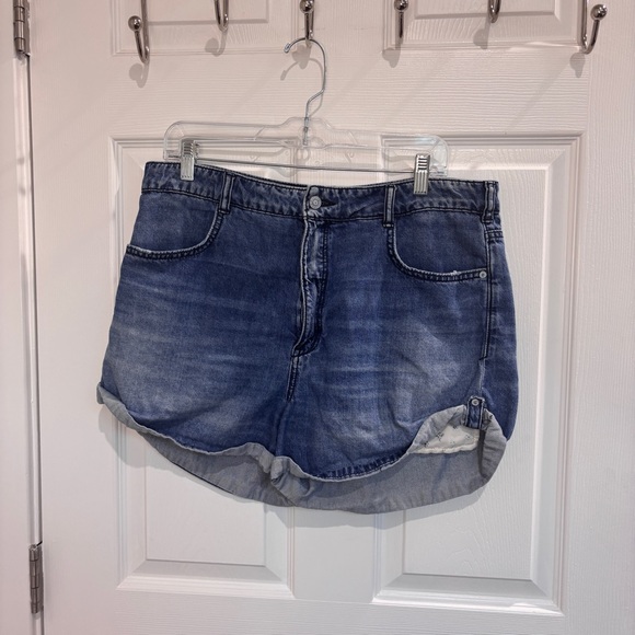 Pilcro The Relaxed Shortie Shorts - Picture 3 of 7